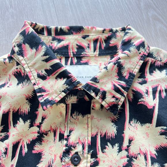 AE American Eagle Outfitters Palm Print Casual Button Up Shirt Mens Medium - Picture 7 of 12
